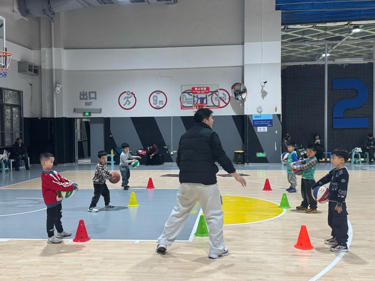 小学生篮球训练课视频教学大全